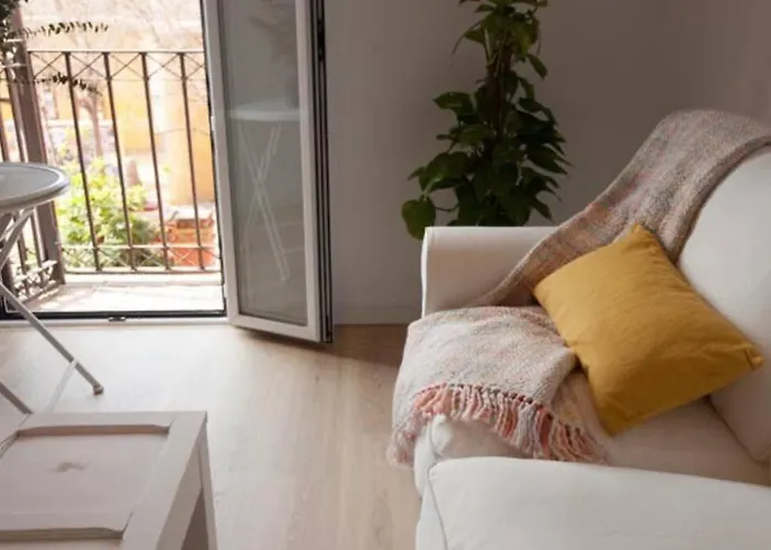 Casita De Las Puertas Centro Alameda